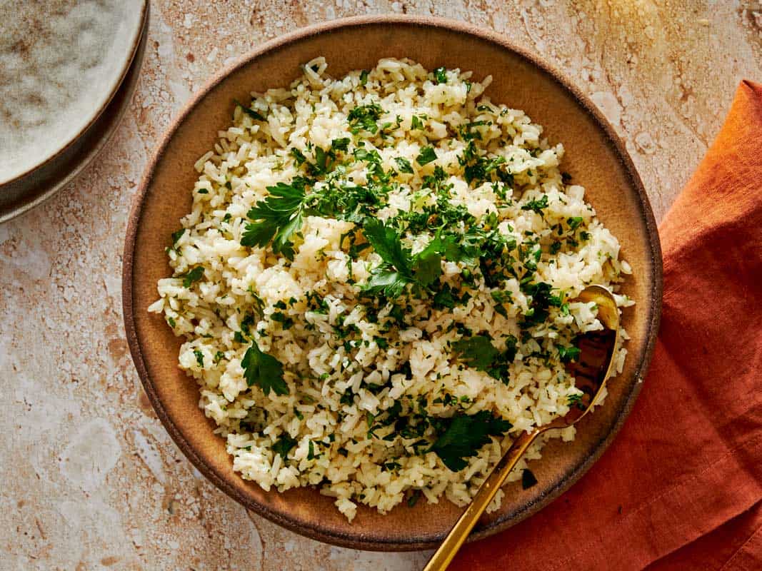 Restaurant-Quality Garlic Butter Rice: A Perfect Side